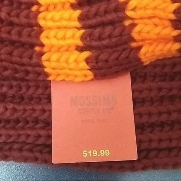 Mossimo infinity scarf. Feeling lucky 🍀??? - Picture 2 of 3